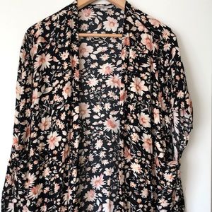 American Eagle Outfitters Floral Kimono